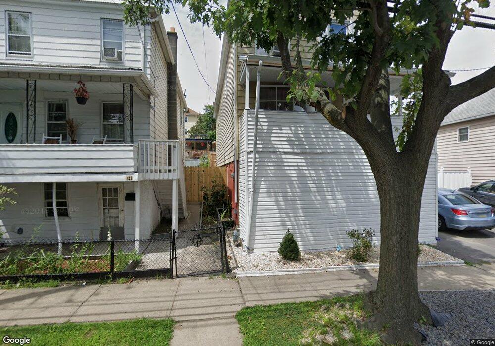 724 N Washington St, Wilkes Barre, PA 18705 - photo 1