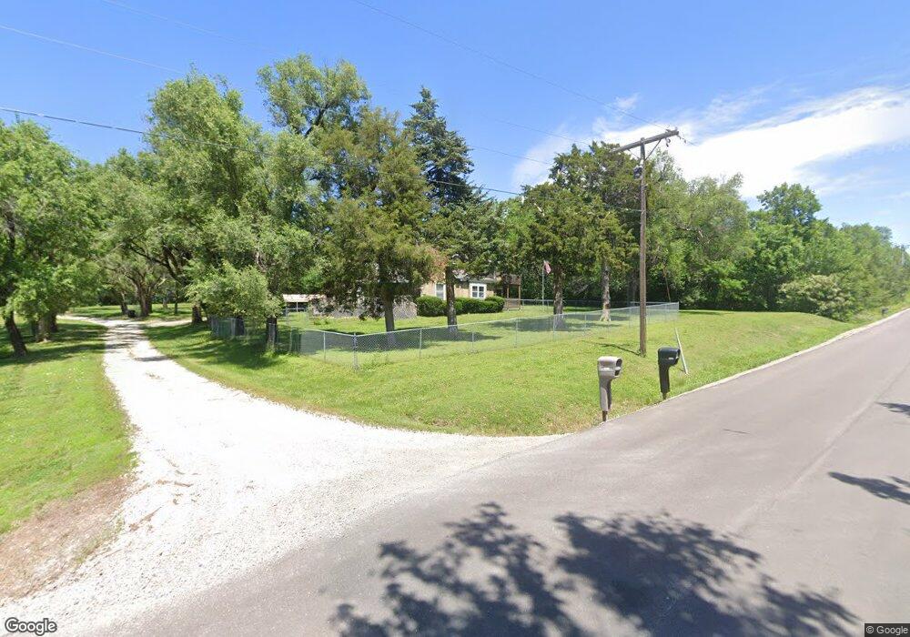 8638 SW 21st St, Topeka, KS 66615 - photo 1