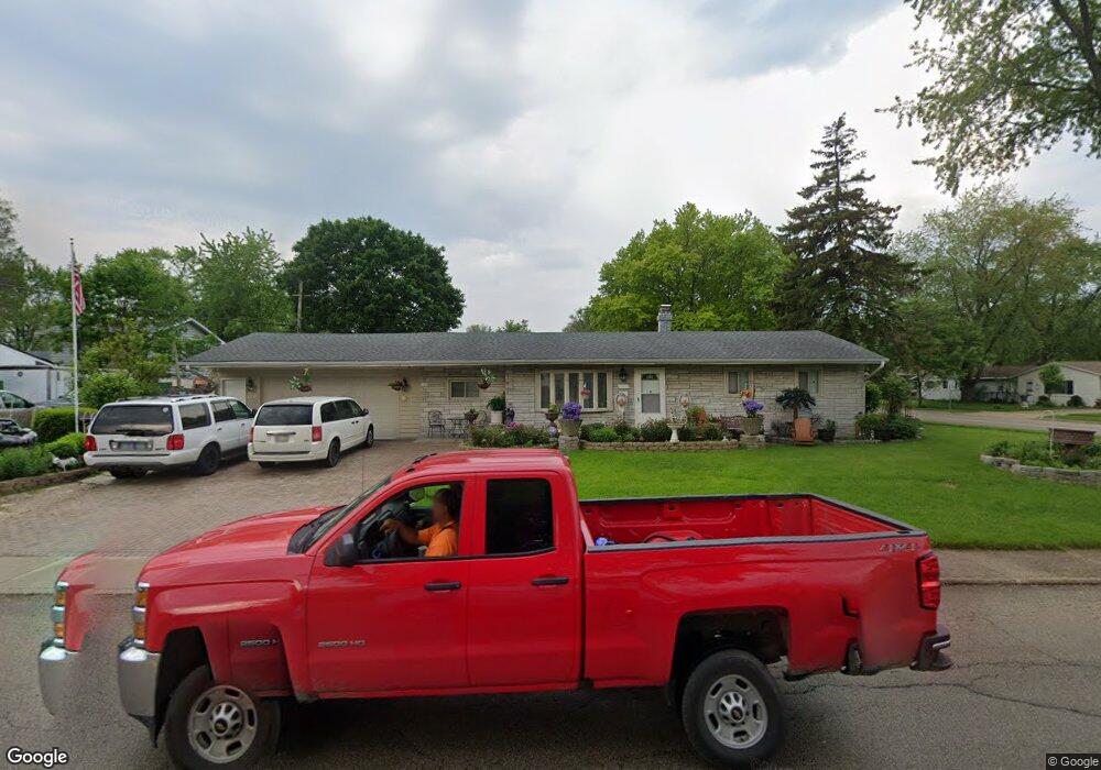 950 Berkley St, Carpentersville, IL 60110 - photo 1