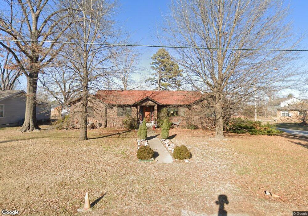 102 NW 7th St, Bentonville, AR 72712 - photo 1