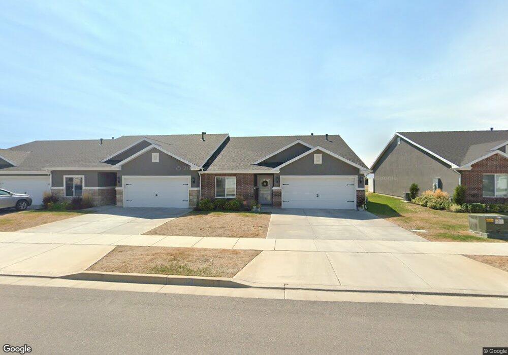 1276 S Grace Way unit 27, Layton, UT 84041 - photo 1