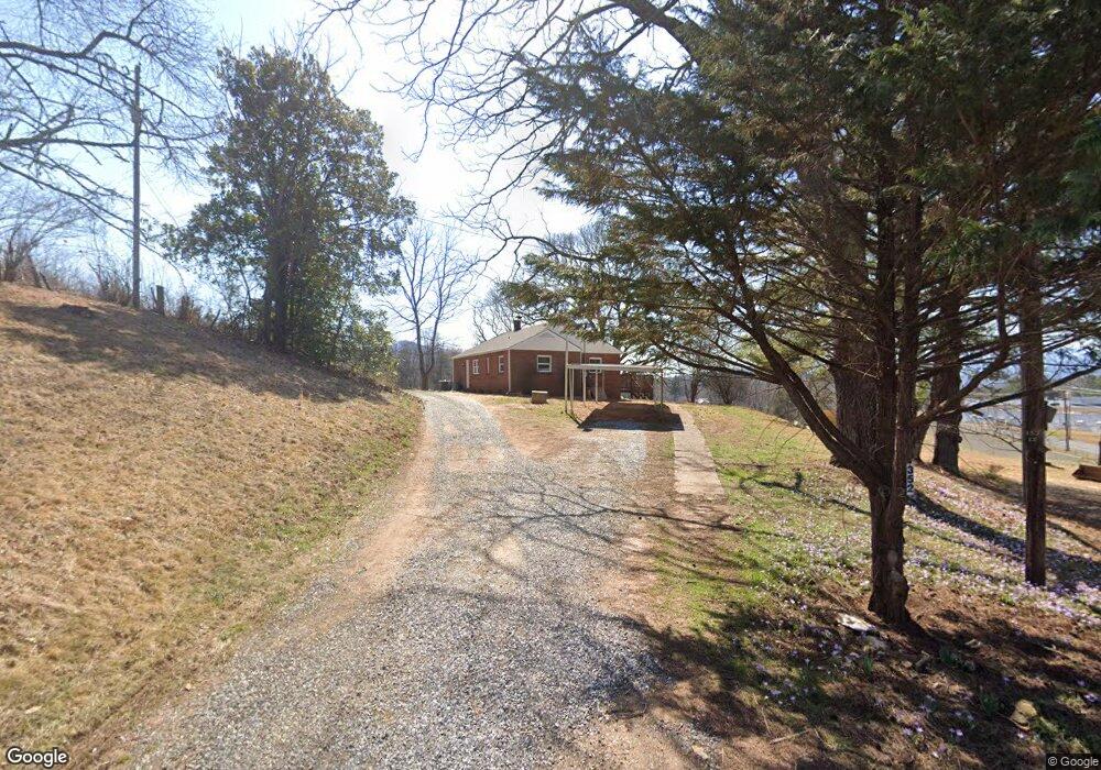 352 Hyatt Rd, Franklin, NC 28734 - photo 1