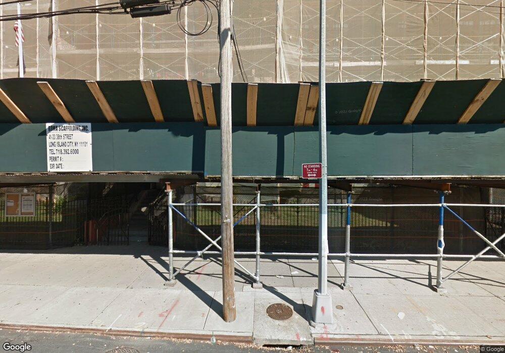 560 Soundview Ave, Bronx, NY 10473 - photo 1