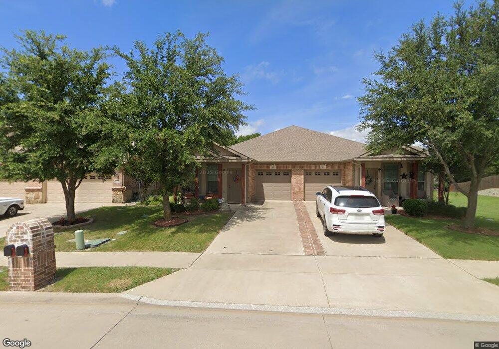 305 Orbit Dr, Lavon, TX 75166 - photo 1
