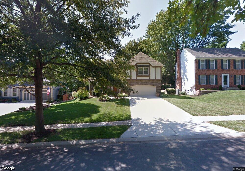 8010 Acuff Ln, Lenexa, KS 66215 - photo 1