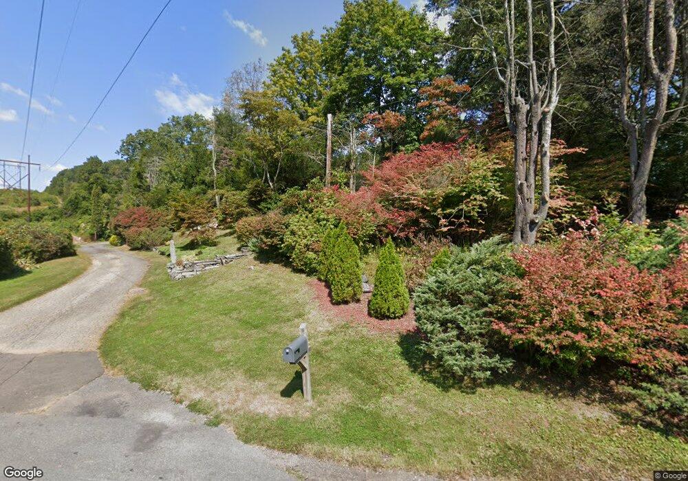 102 W Bridge St, Deep River, CT 06417 - photo 1