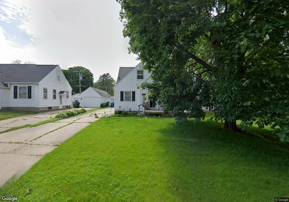 2008 W 7th St, Waterloo, IA 50702 - photo 1