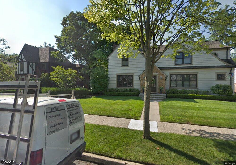 000 Winthrop Ln, Birmingham, MI 48009 - photo 1