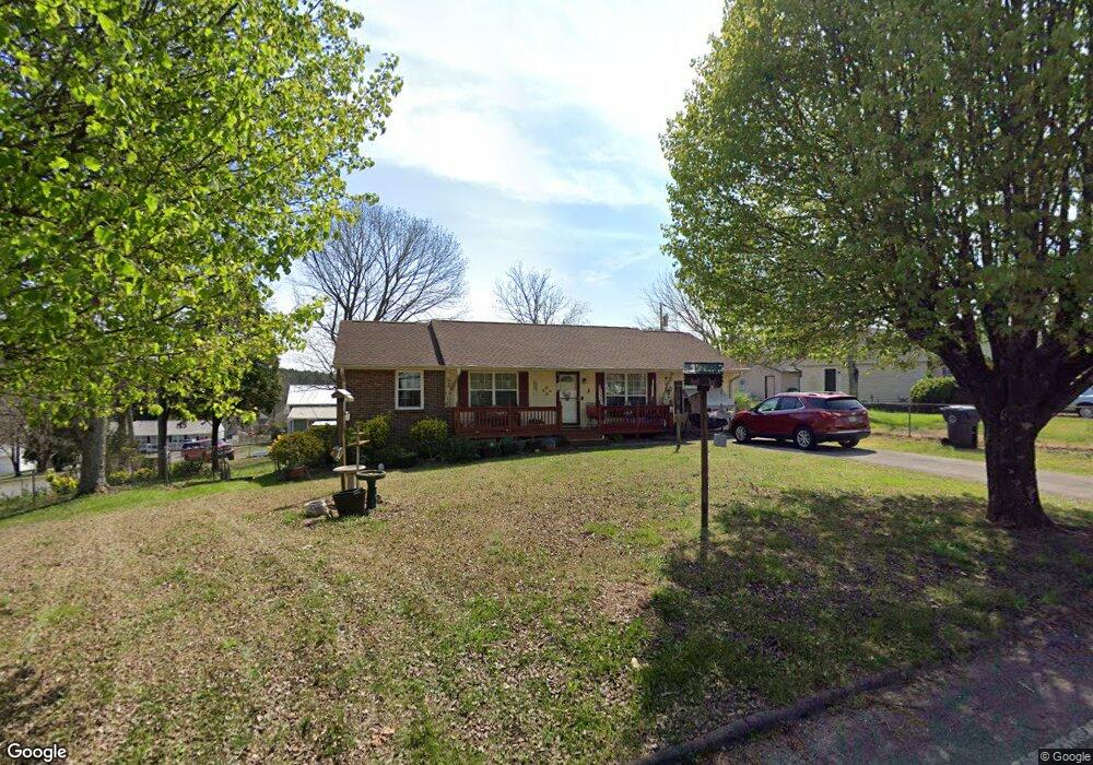 405 Campbell Crescent, La Fayette, GA 30728 - photo 1