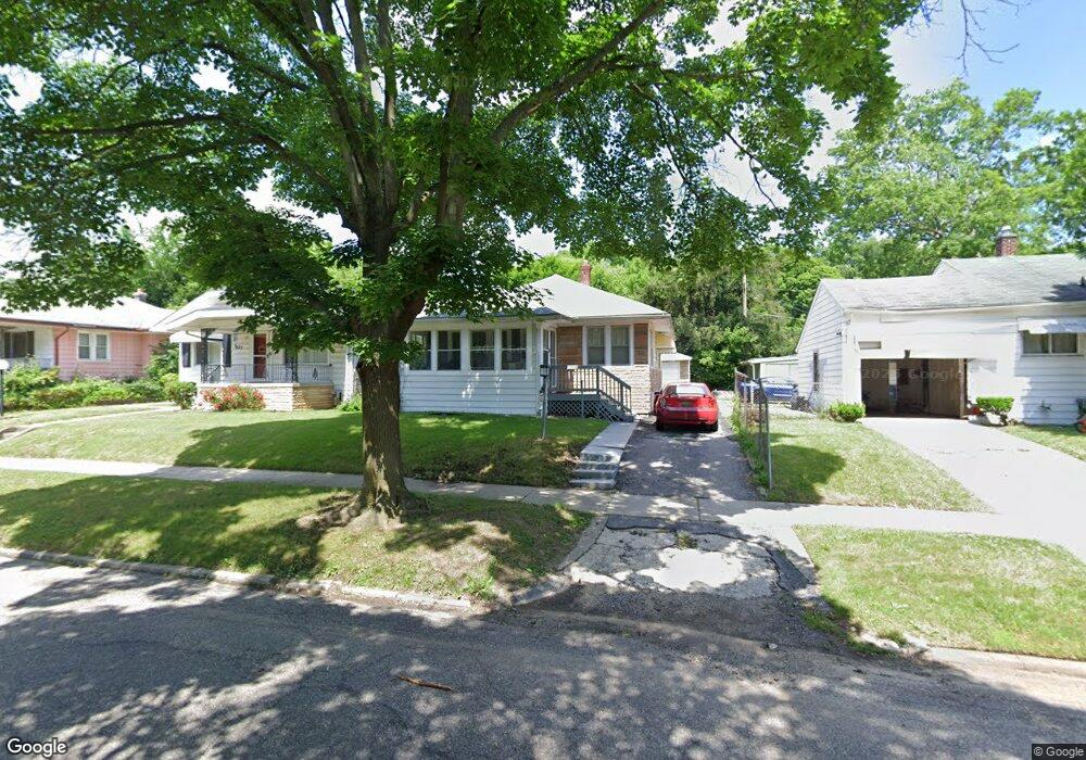 929 E Wellington Ave, Flint, MI 48503 - photo 1