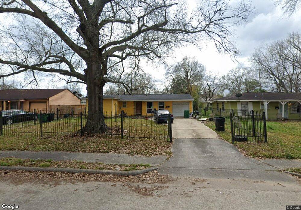 5242 Kingsbury St, Houston, TX 77021 - photo 1