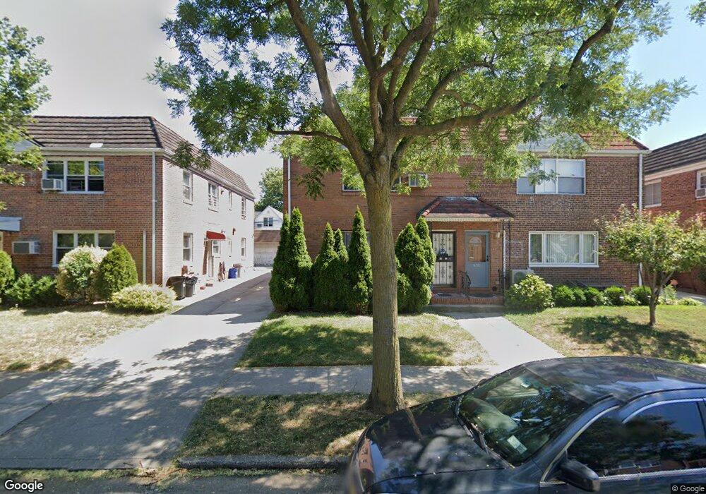 7629 170th St, Fresh Meadows, NY 11366 - photo 1