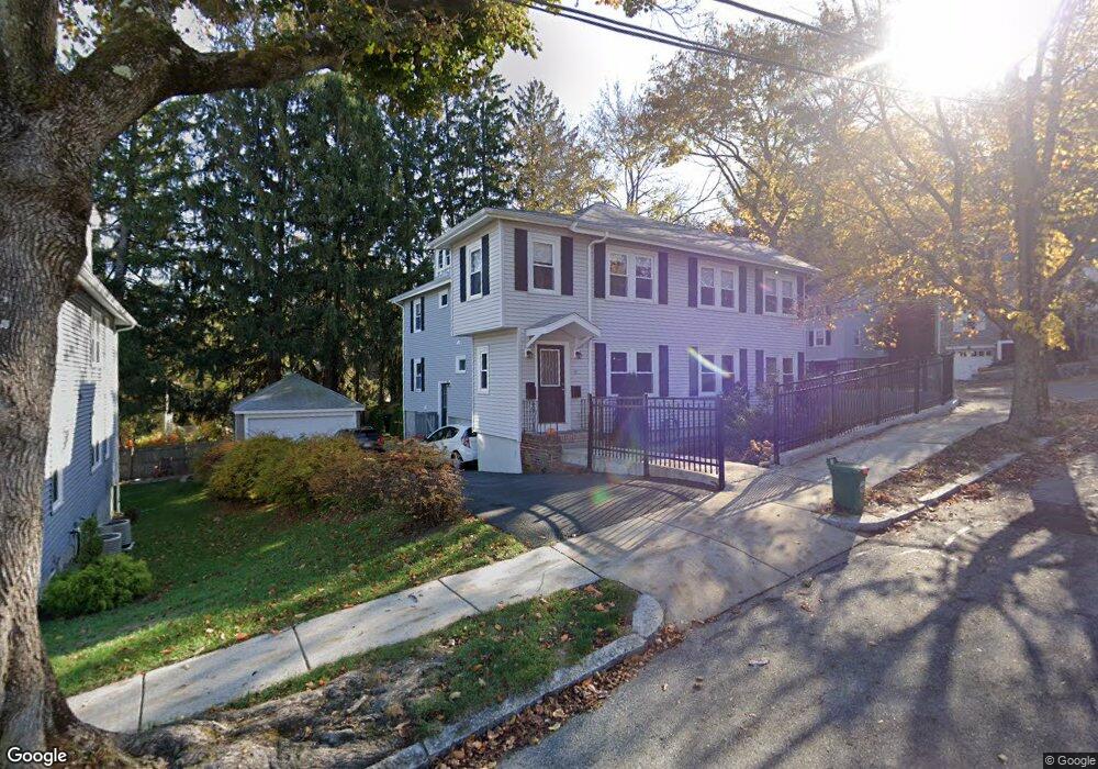 18 Field Rd unit 18, Arlington, MA 02476 - photo 1