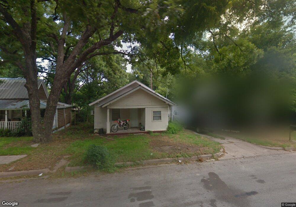 210 W Water St, Weatherford, TX 76086 - photo 1