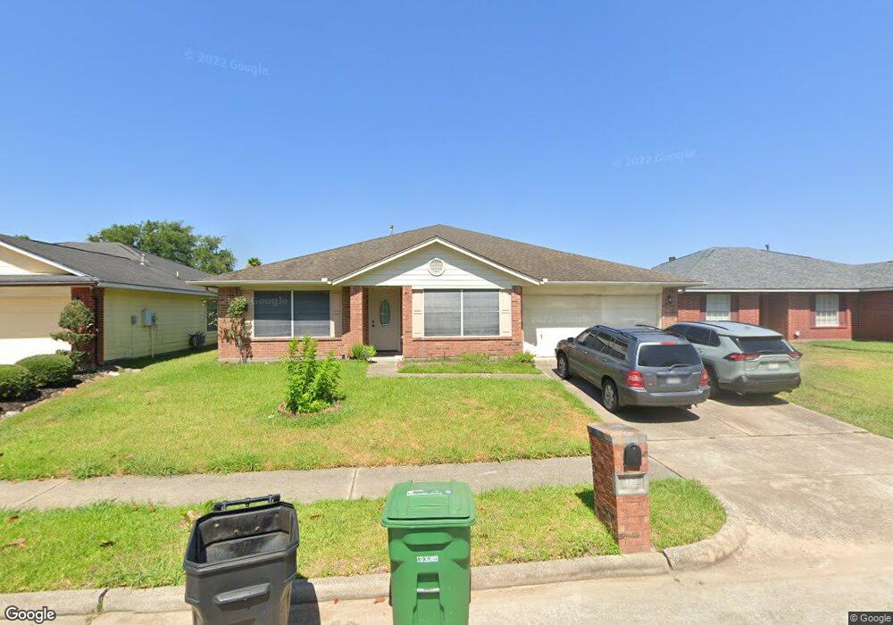 11122 Linden Gate Dr, Houston, TX 77075 - photo 1