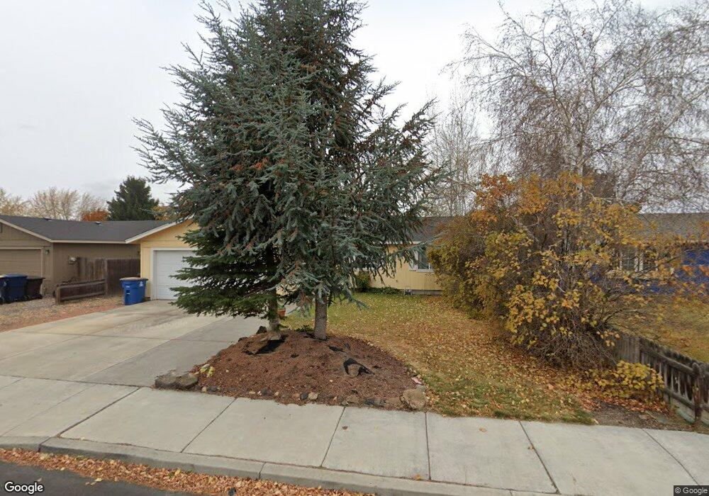 2838 SW Metolius Ave, Redmond, OR 97756 - photo 1