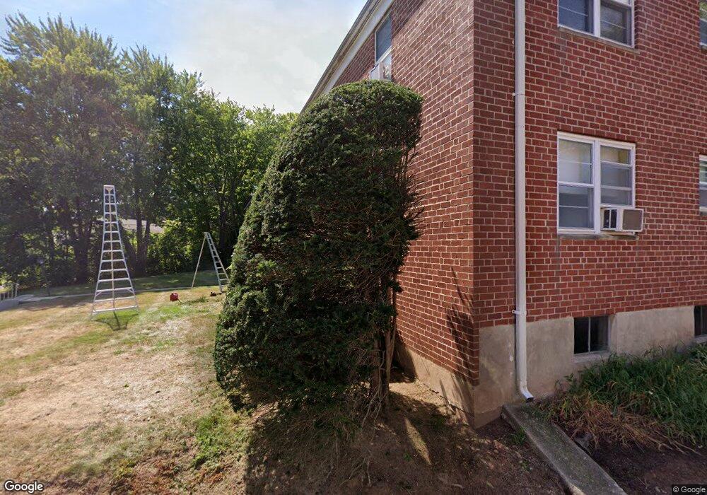 41 Sky View Dr unit 4, West Hartford, CT 06117 - photo 1