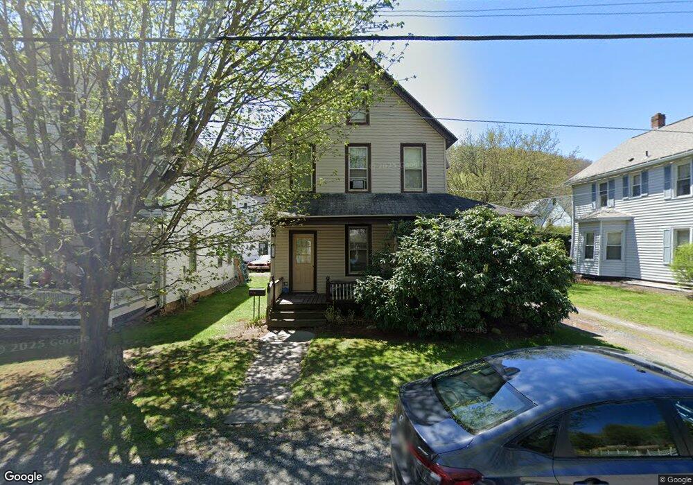 712 Maple Ave, Honesdale, PA 18431 - photo 1