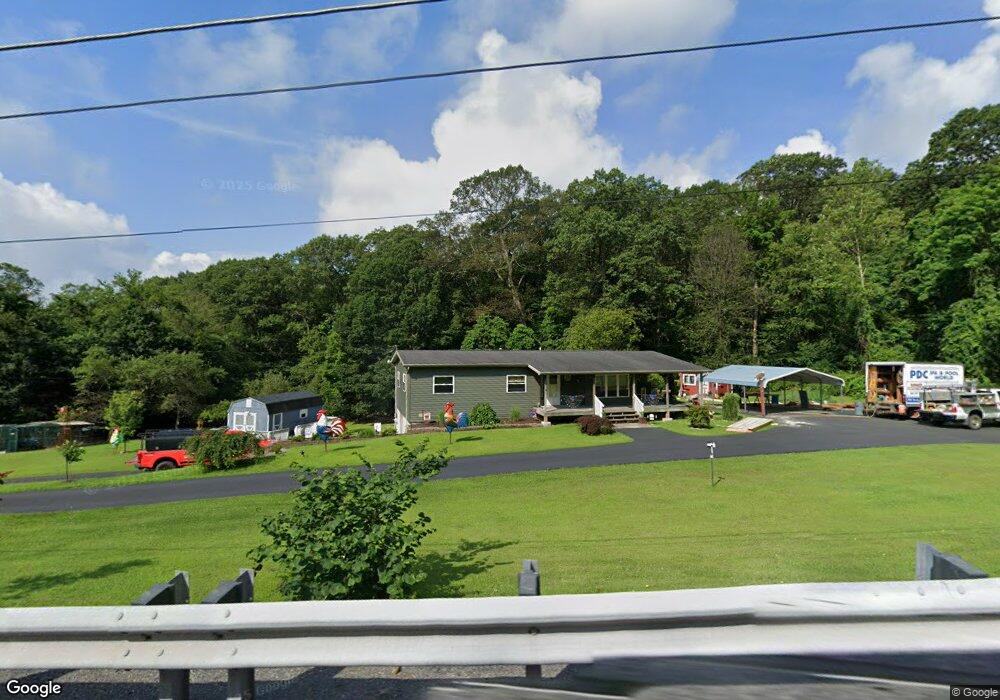 232 Laurel Dr, Summit Hill, PA 18250 - photo 1