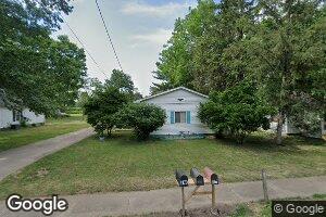 530 E 4th St, Clinton, IN 47842