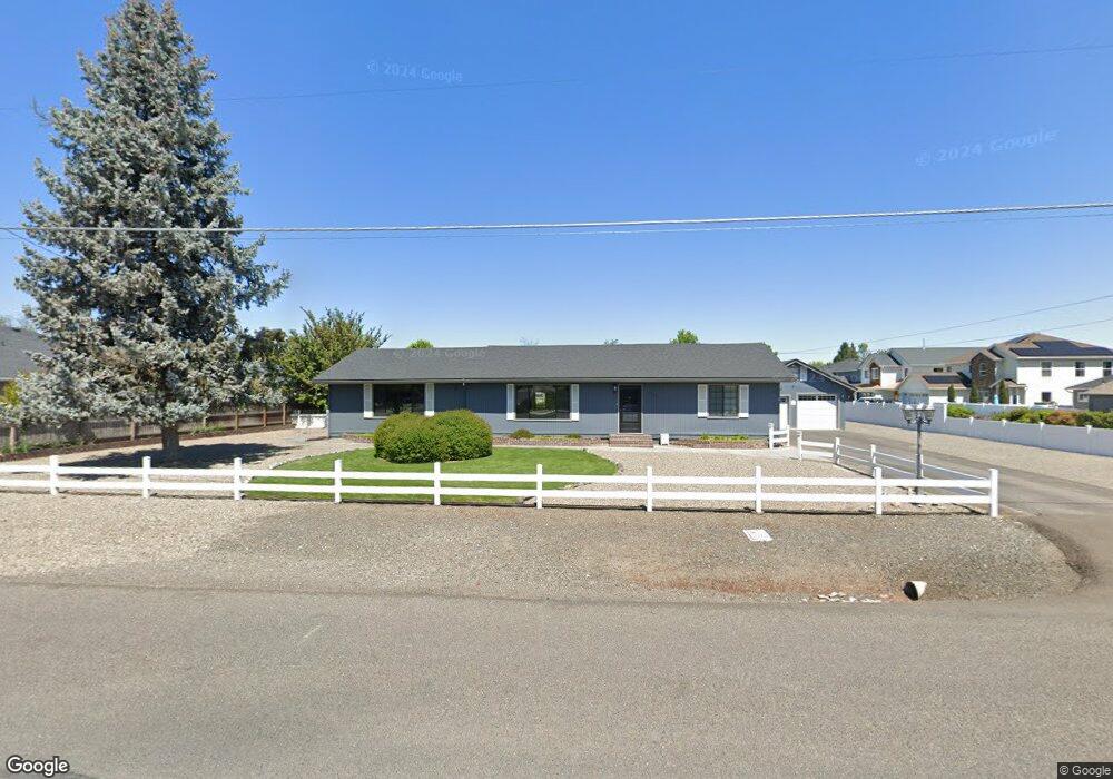 726 Pittview Ave, Central Point, OR 97502 - photo 1