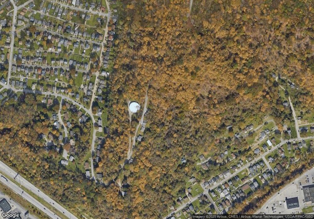 330 Springdale Ave, Wheeling, WV 26003 - photo 1