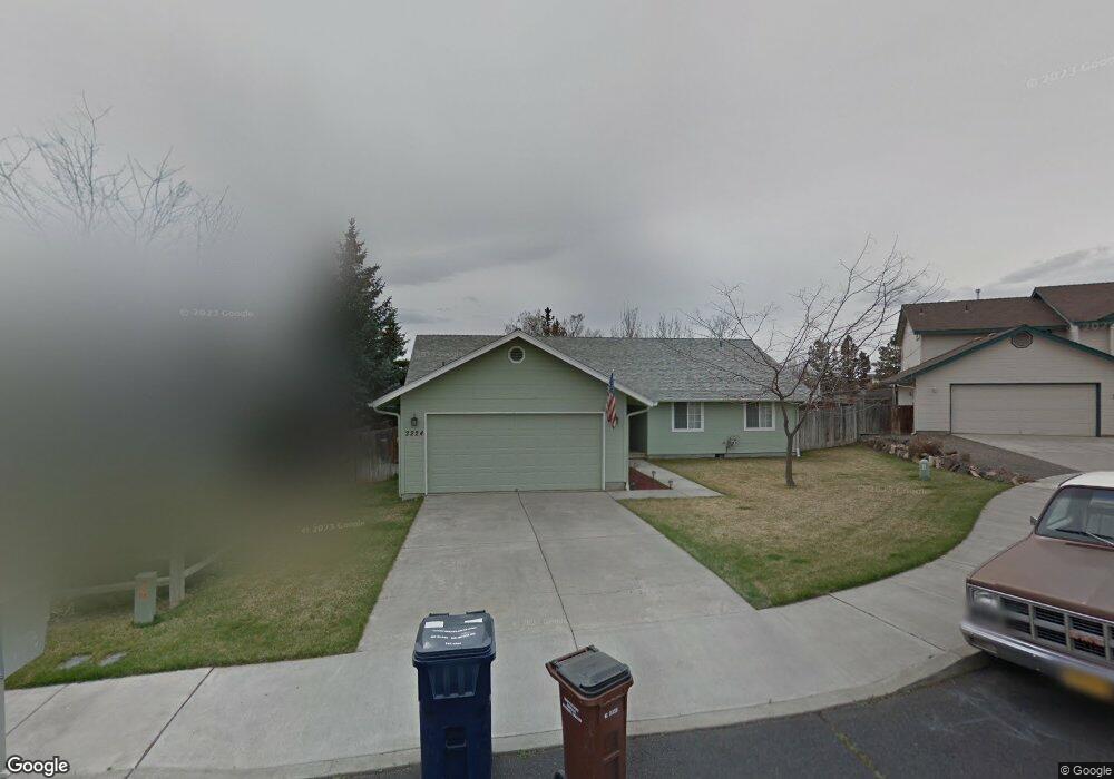 2224 NW Ivy Ct, Redmond, OR 97756 - photo 1