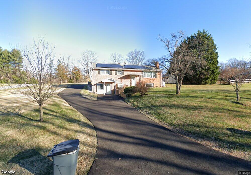 10804 Hunting Ln, Columbia, MD 21044 - photo 1