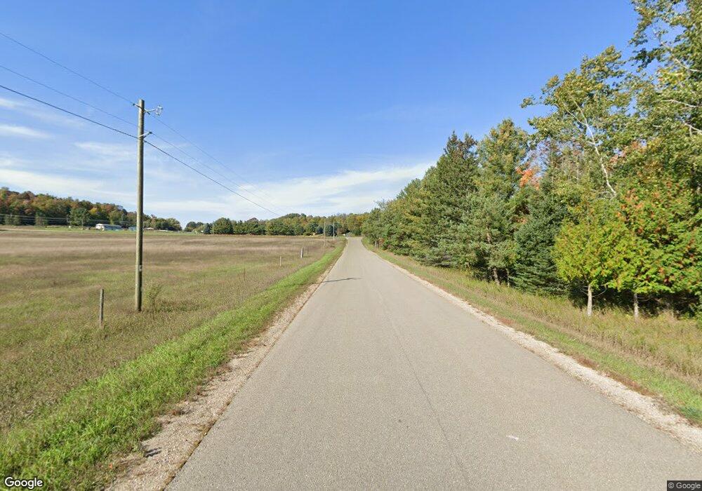 5740 van Hoesen Rd, Charlevoix, MI 49720 - photo 1