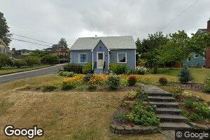 708 34th St, Astoria, OR 97103