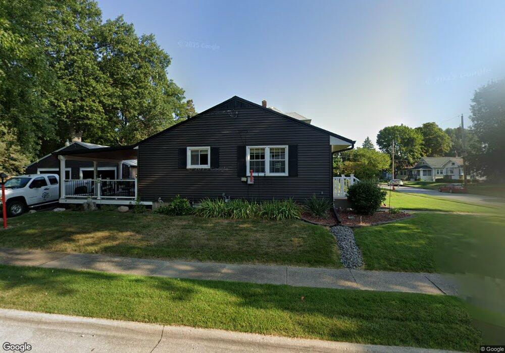 2519 4th St, Moline, IL 61265 - photo 1