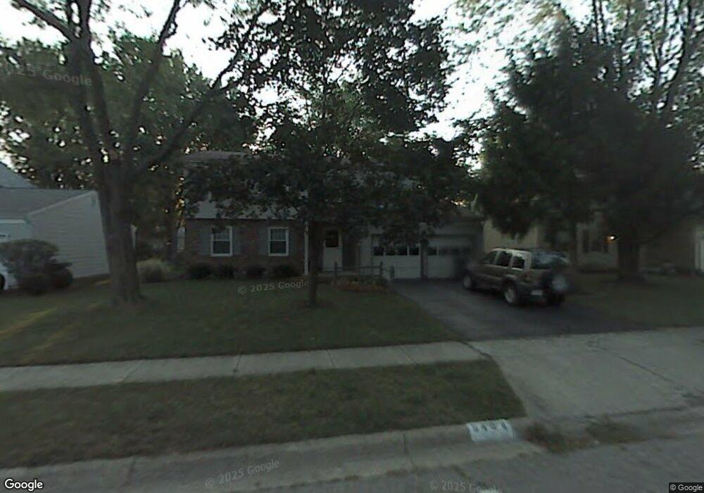 6404 Peardale Rd E, Columbus, OH 43229 - photo 1