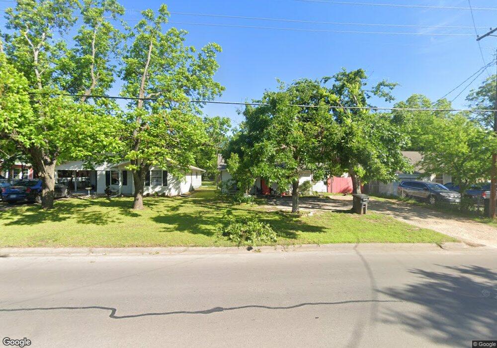 610 Woodard Ave, Cleburne, TX 76033 - photo 1