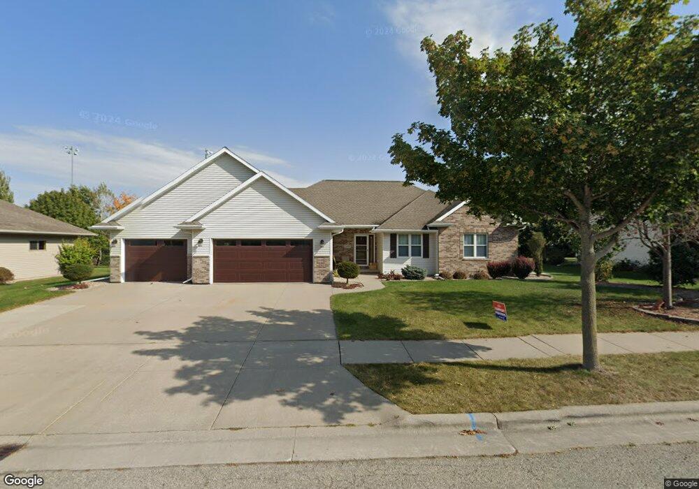 109 Hidden Ridges Way, Combined Locks, WI 54113 - photo 1