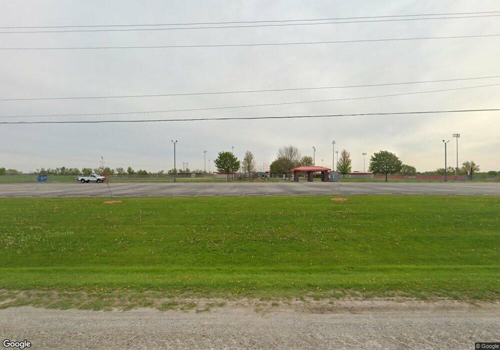 5908 W Kimberly Rd, Davenport, IA 52806 - photo 1