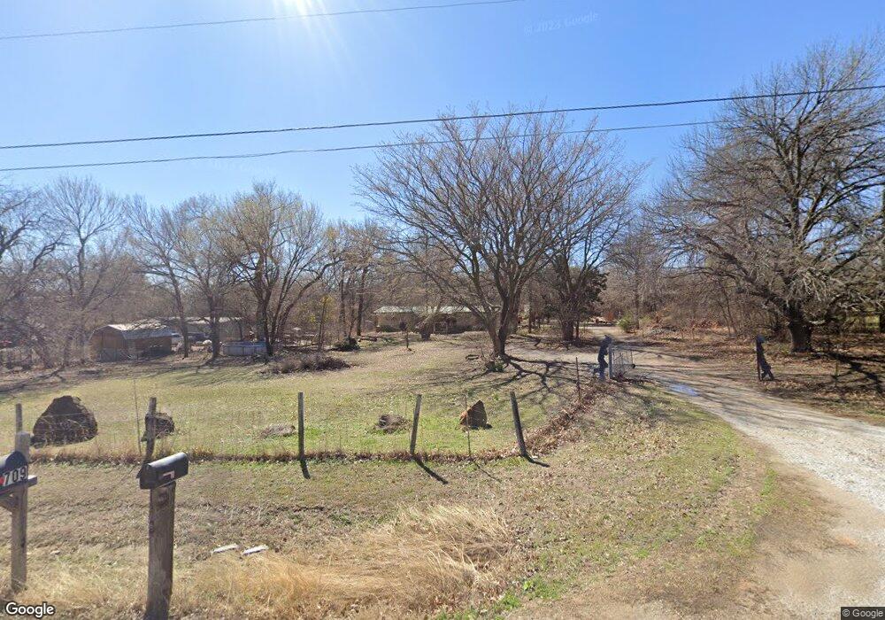 700 Highland Cir, Springtown, TX 76082 - photo 1