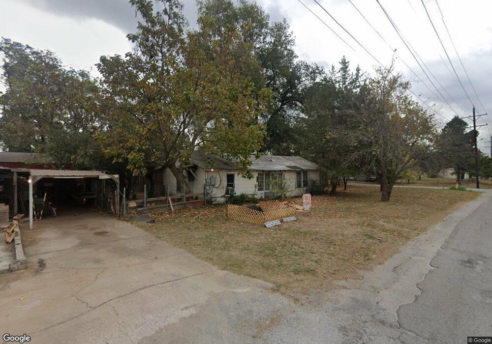 1121 W 11th St, Okmulgee, OK 74447 - photo 1