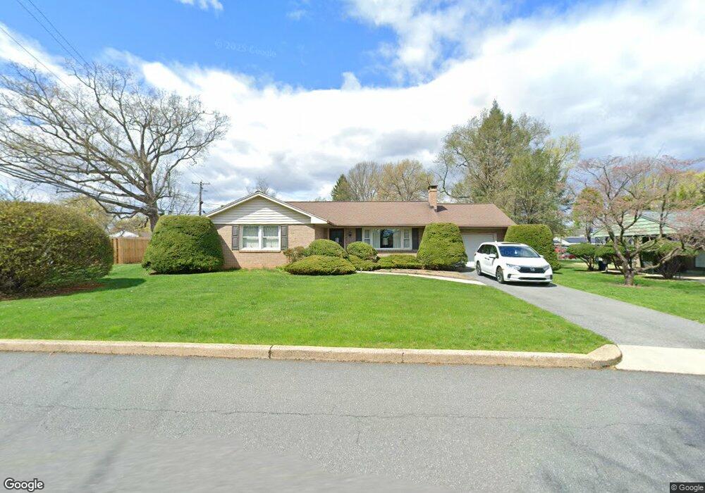 771 Beach St, Reading, PA 19605 - photo 1