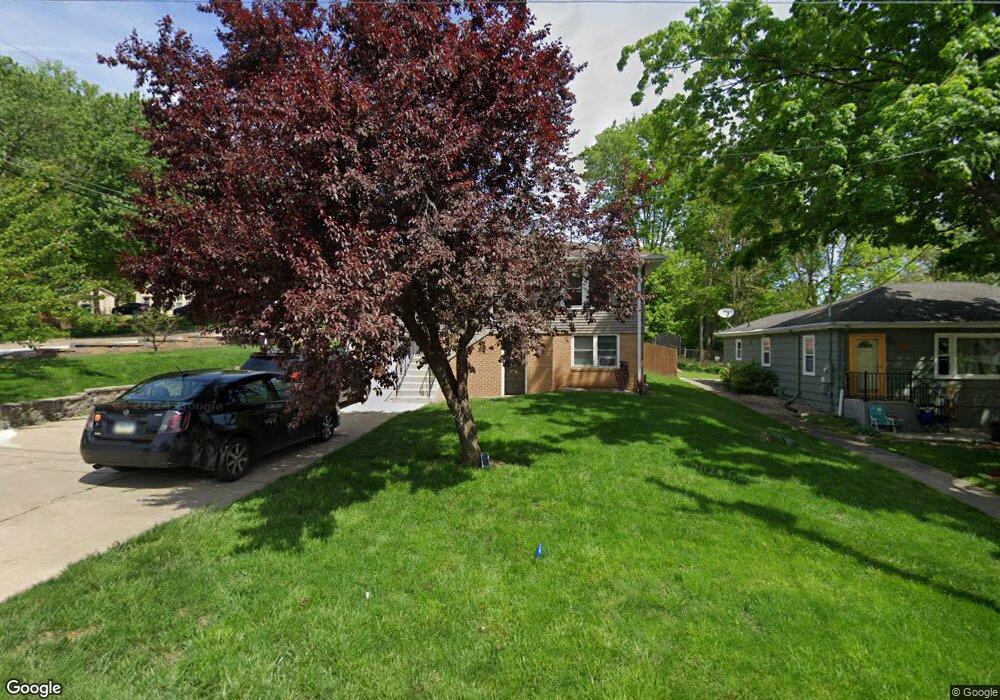 6117 Forest Ave, Des Moines, IA 50311 - photo 1