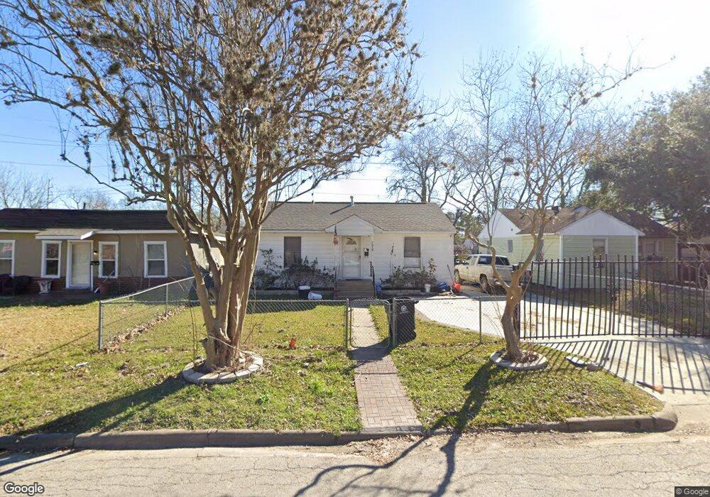 7218 Eppes St, Houston, TX 77087 - photo 1