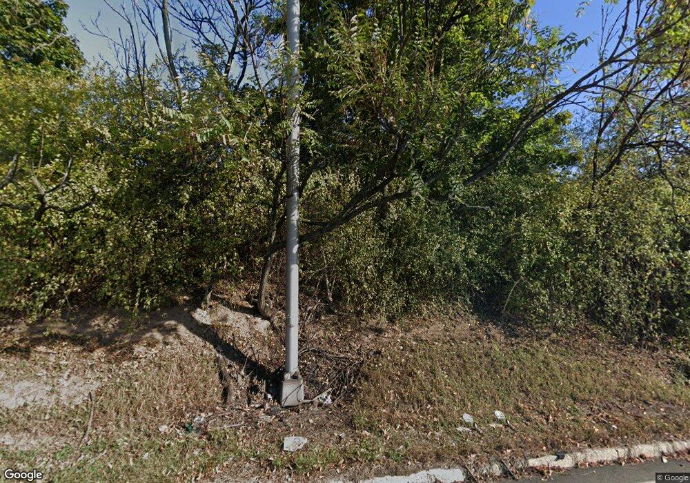 17 Hillside Ct, Clinton, NJ 08809 - photo 1