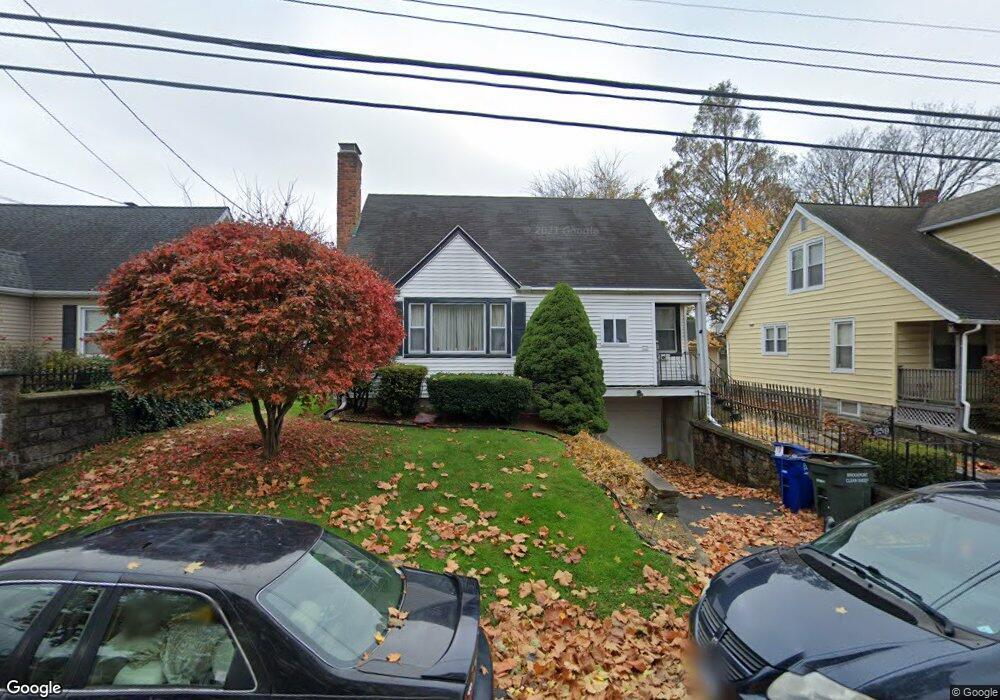 253 Robin St, Bridgeport, CT 06606 - photo 1