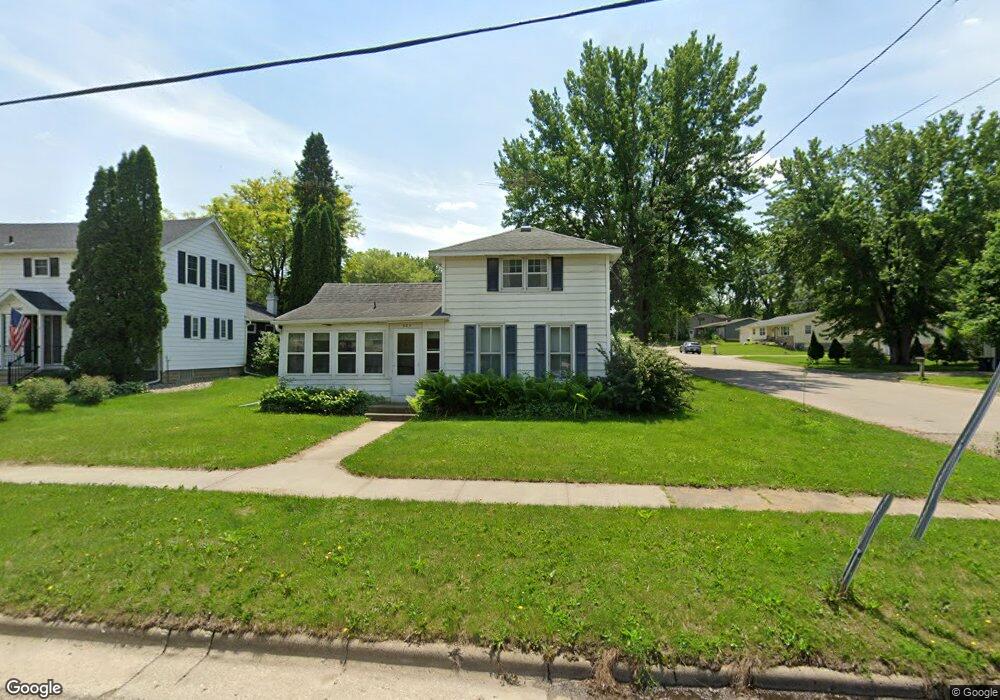 523 E 4th St, Zumbrota, MN 55992 - photo 1