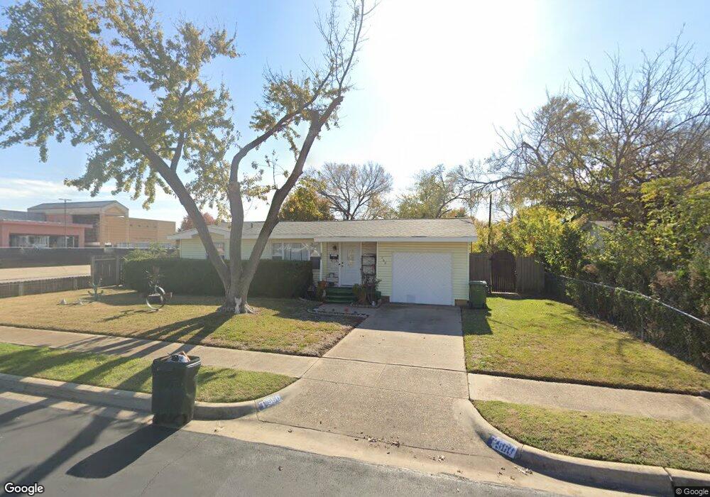 560 Souder Dr, Hurst, TX 76053 - photo 1