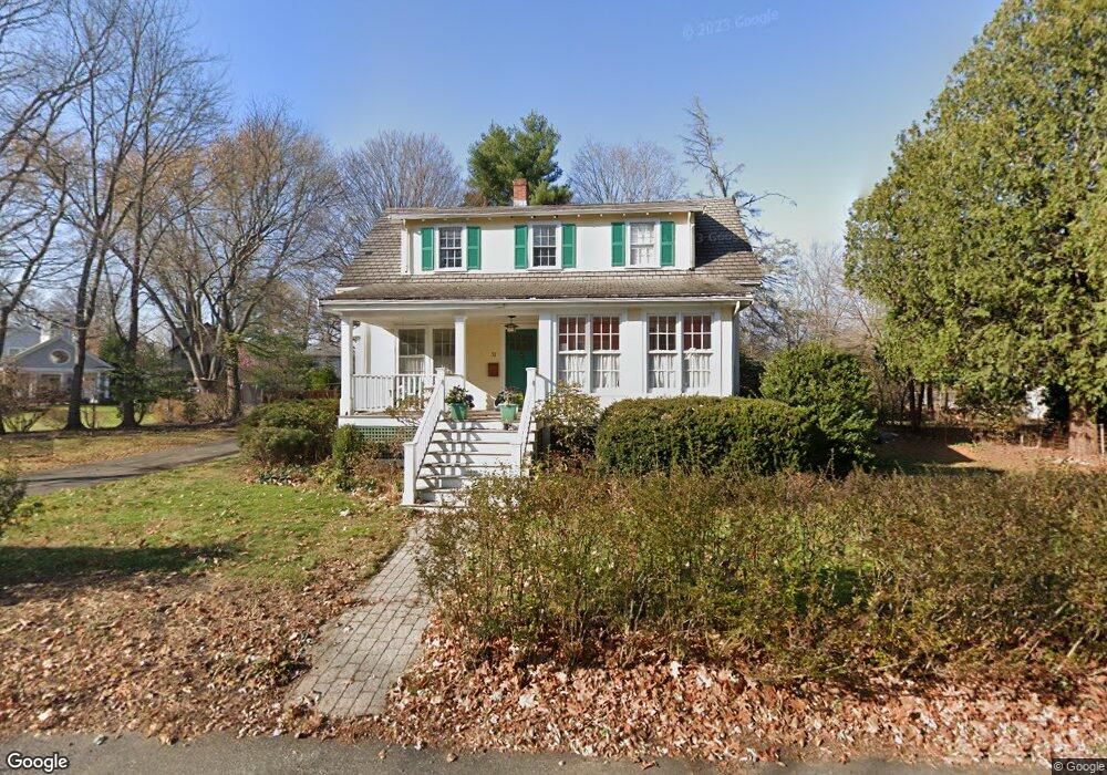 33 Paine St, Wellesley Hills, MA 02481 - photo 1