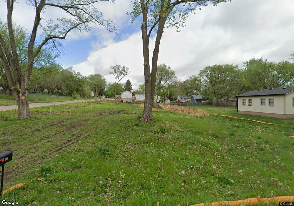 417 Titus Ave, Des Moines, IA 50315 - photo 1