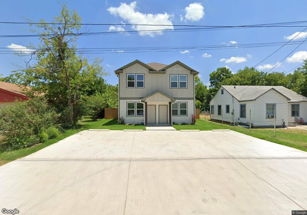 1036 Buck St, Gainesville, TX 76240 - photo 1