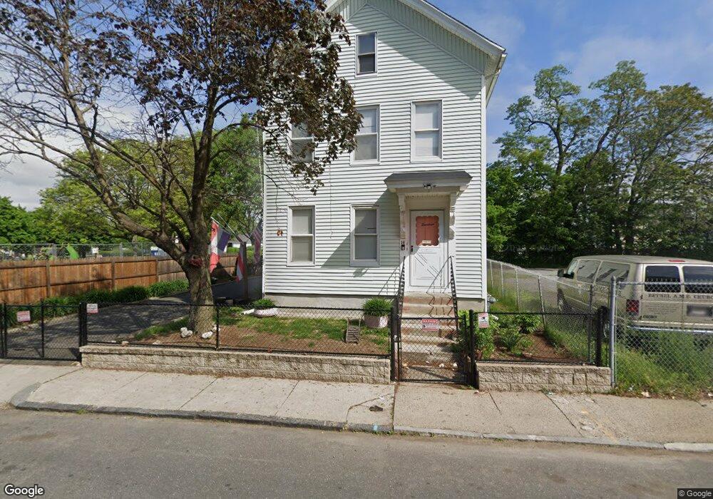 14 Pendleton Ave, Springfield, MA 01109 - photo 1