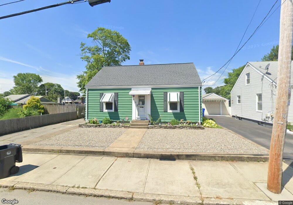 20 Clews St, Pawtucket, RI 02861 - photo 1