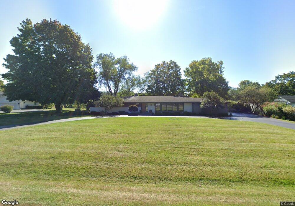 6755 Orinoco Cir, Bloomfield Hills, MI 48301 - photo 1